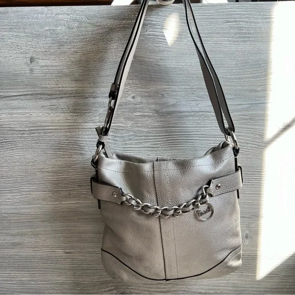 Coach metallic champagne silver pebbled leather chain duffle convertible handbag - Picture 8 of 13